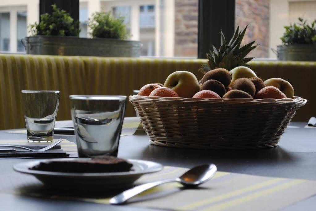 Hotel-Restaurant Le Victoria แรนส์ ภายนอก รูปภาพ